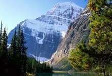 开云体育：拜仁四球横扫法兰克福 再扩大德甲领先优势.